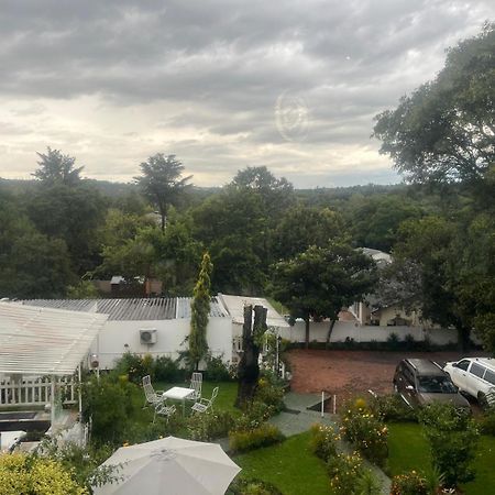 Muco Guest House Йоханесбург Екстериор снимка