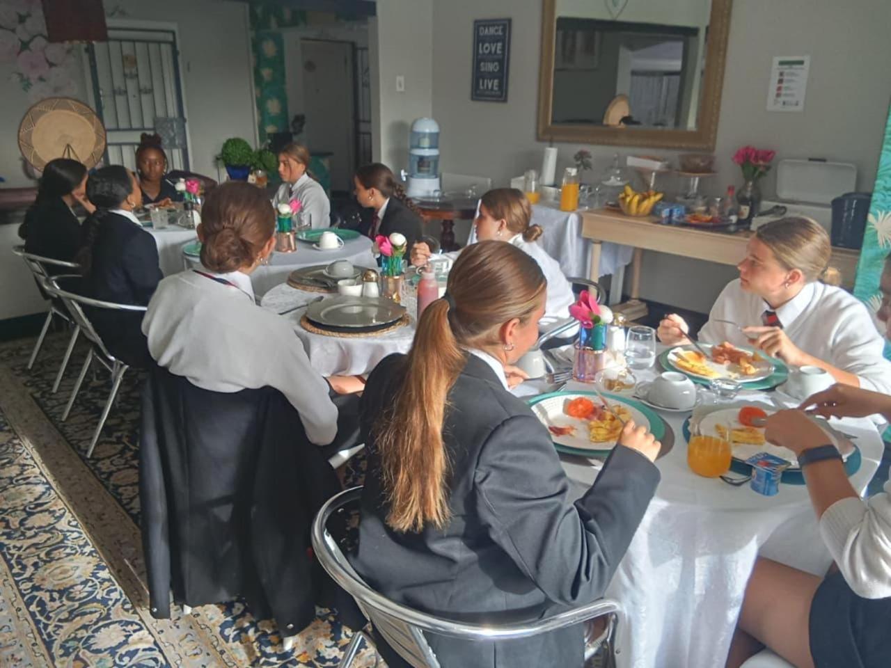 Muco Guest House Йоханесбург Екстериор снимка